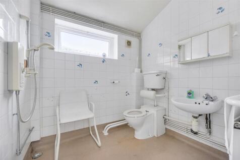 Shower Room.jpeg