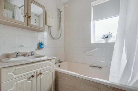 Bathroom.jpeg
