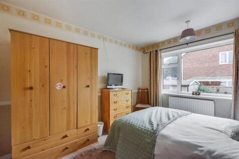 Bedroom 2_1.jpeg