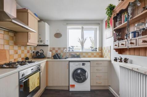 Kitchen_1.jpeg