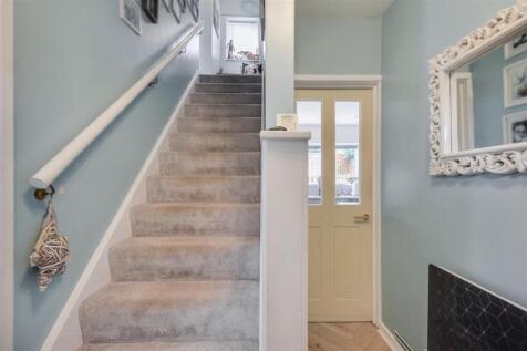Entrance Hall_2.jpeg