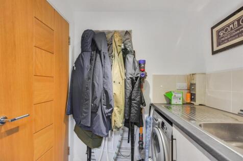 Utility Room_1.jpeg