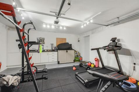 Garage Gym_2.jpeg