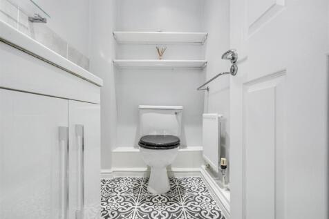 Ensuite 1_2.jpeg