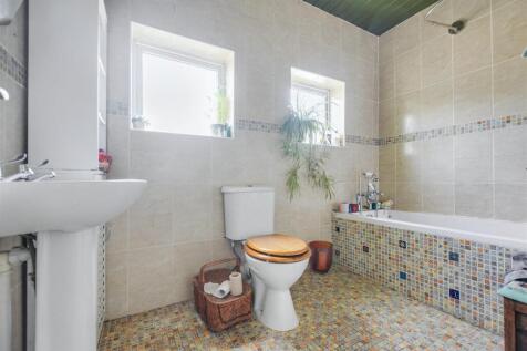 Bathroom.jpeg