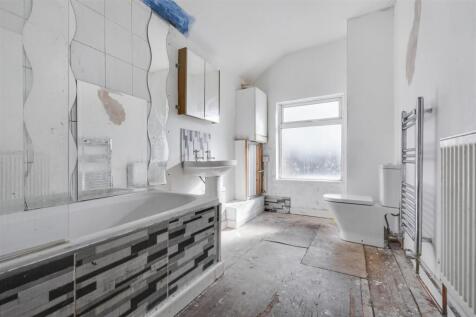Bathroom_1.jpeg