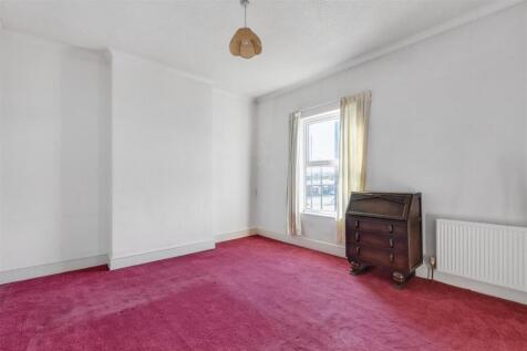 Bedroom 1.jpeg