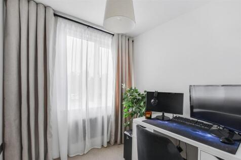 Bedroom 3_2.jpeg
