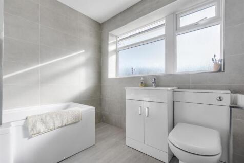 Bathroom.jpeg