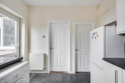 Kitchen_2.jpeg