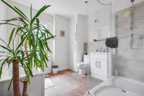 Bathroom.jpeg
