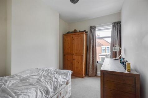 Bedroom 2_1.jpeg