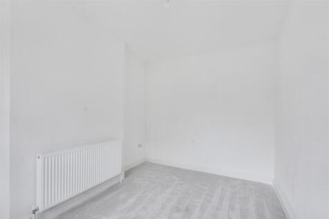 Bedroom 2_2.jpeg