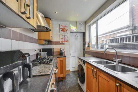 Kitchen_2.jpeg