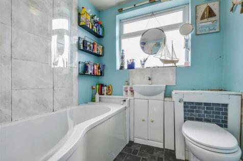 Bathroom_1.jpeg