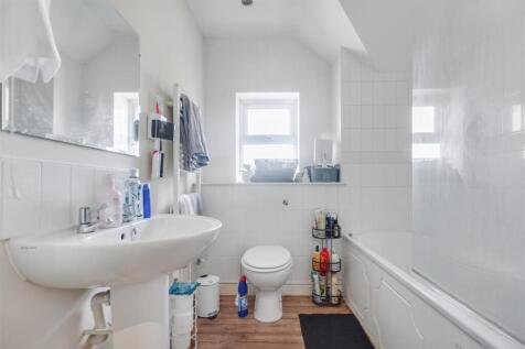 Bathroom.jpeg