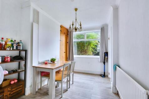 Dining Room_1.jpeg