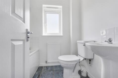 Bathroom_1.jpeg