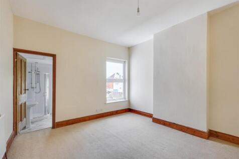 Bedroom 2.jpeg