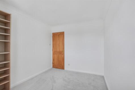 Bedroom 4_2.jpeg