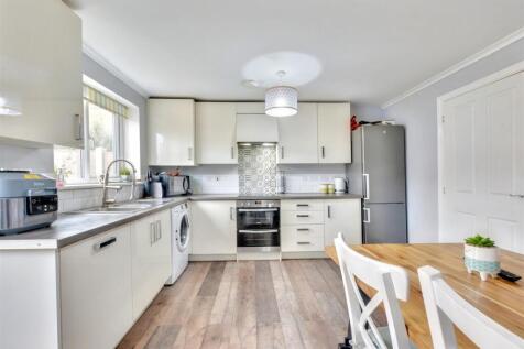 Kitchen_3.jpeg
