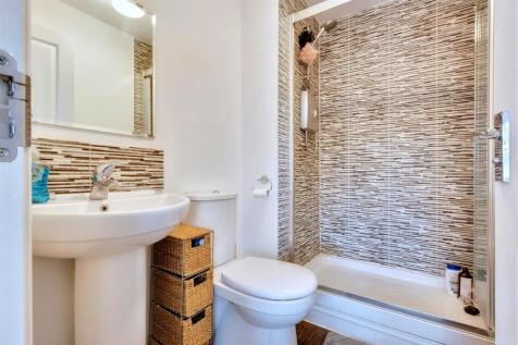 Ensuite.jpeg