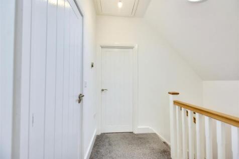 2nd Floor Landing.jpeg