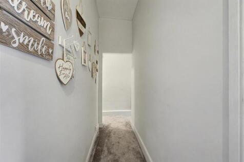 1st Floor Landing_1.jpeg