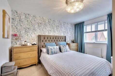 Bedroom One (1).jpeg