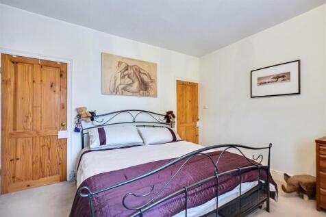 15 Birley Street bed 1.jpg