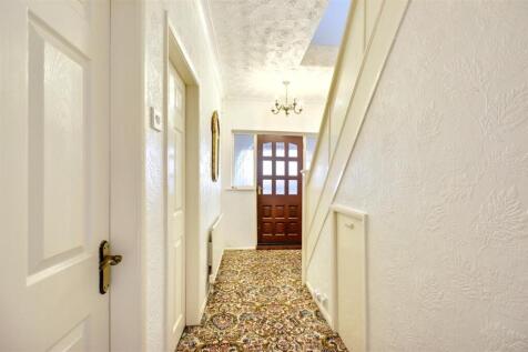 Entrance Hall_3.jpeg