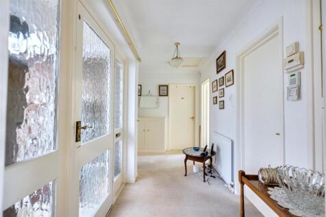 Entrance Hall_1.jpeg