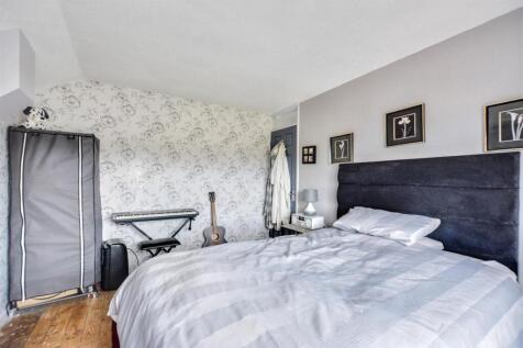 Bedroom 1_1.jpeg