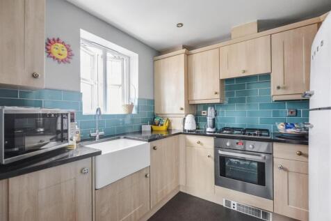 Kitchen_1.jpeg