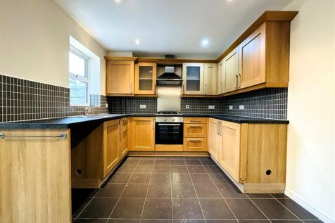 Kitchen Diner 1.jpg