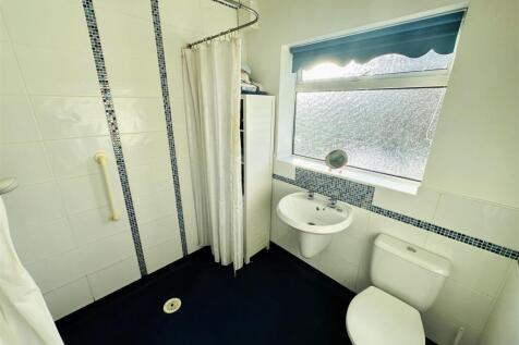 Wet Room.jpg