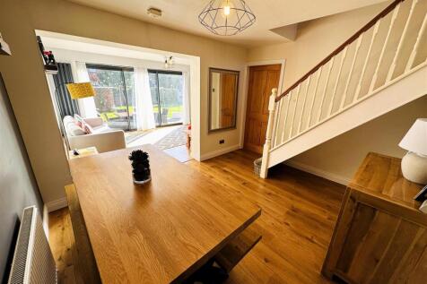 Dining Room.jpg