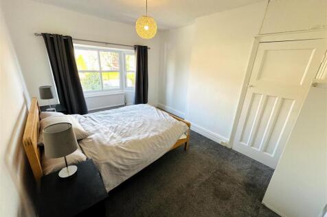 Bedroom One.jpg