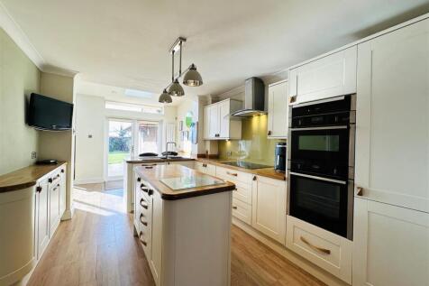 Kitchen.jpg