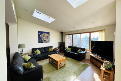 Garden room 1.jpg