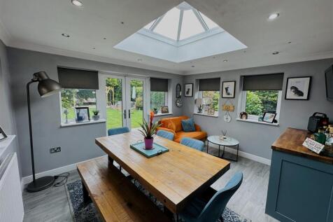 Dining / Garden Room