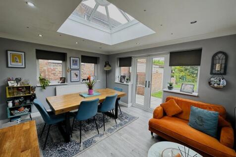 Dining / Garden Room