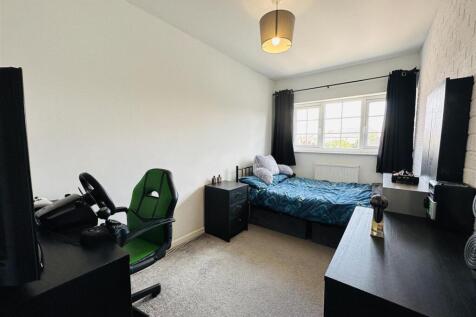 bedroom 3.jpg