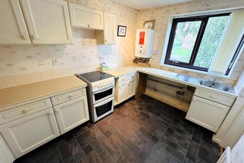 kitchen 2.jpg