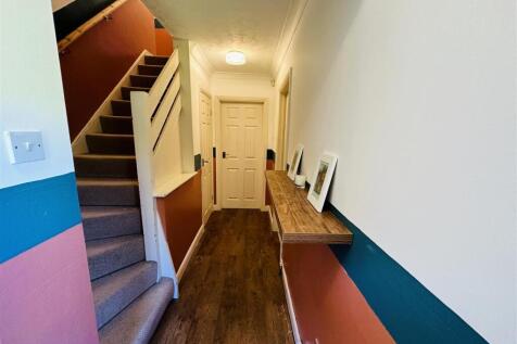 Hallway .jpg