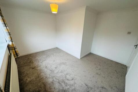 Bedroom3.jpg