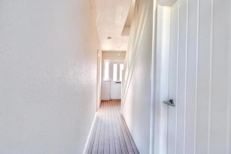 Hallway_3.jpeg