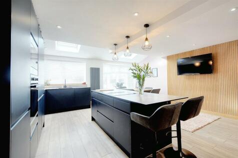 Living/Dining Kitchen