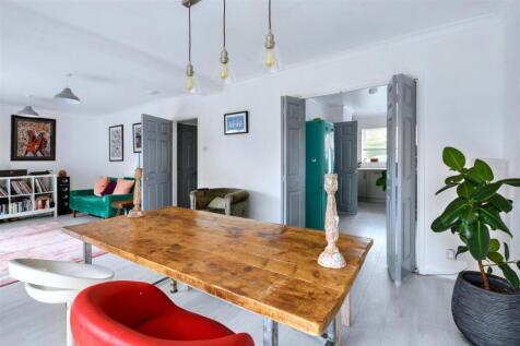 Open Plan Living/Dining Area