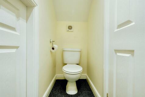 En-suite w.c.